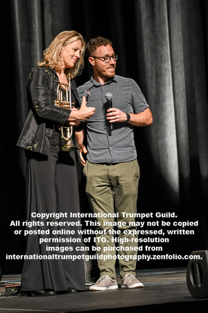 Ingrid Jensen receives the Trumpet Player of the Year Award from Jazziz Magazin
